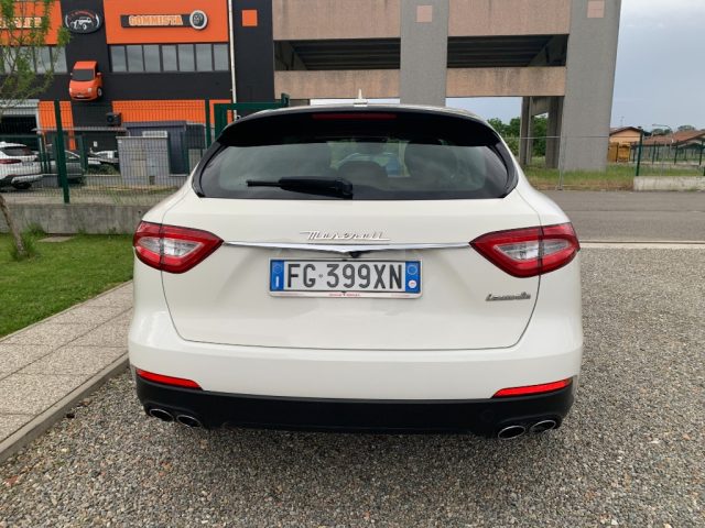 MASERATI Levante usata, con Autoradio