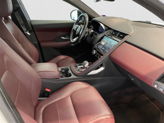 JAGUAR E-Pace usata, con Specchietti laterali elettrici
