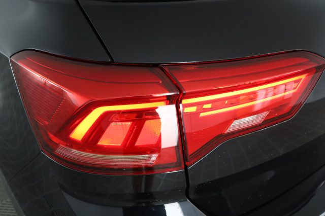 VOLKSWAGEN T-Roc usata 8