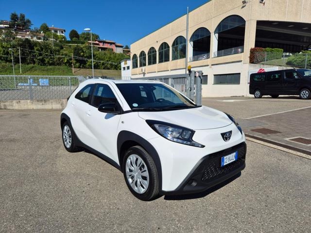 TOYOTA Aygo X usata, con Autoradio