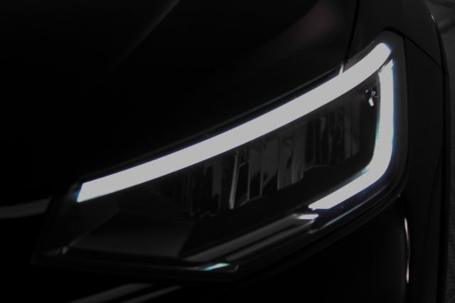 VOLKSWAGEN Taigo usata, con Fari LED
