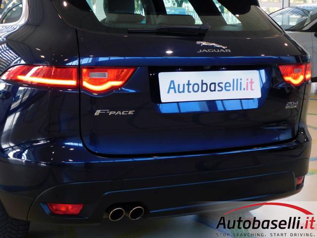 JAGUAR F-Pace usata, con MP3