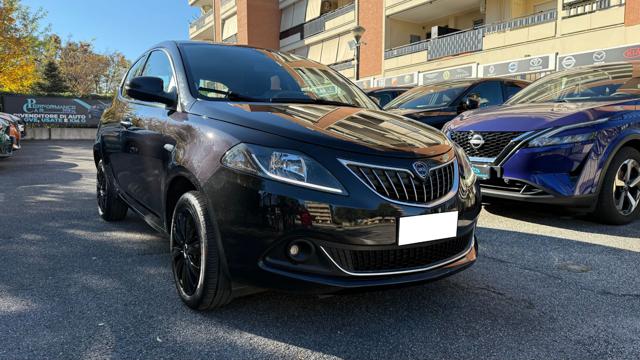 LANCIA Ypsilon usata, con Airbag
