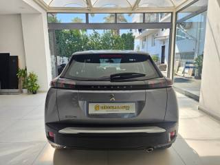 PEUGEOT 2008 usata, con Autoradio