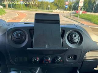 RENAULT Master usata, con Hill holder