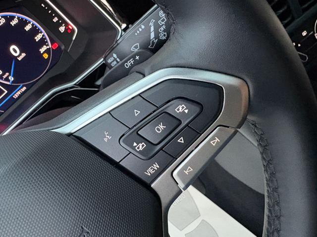 VOLKSWAGEN Taigo usata, con Luci diurne LED