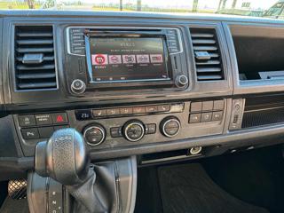 VOLKSWAGEN T6 usata, con Autoradio