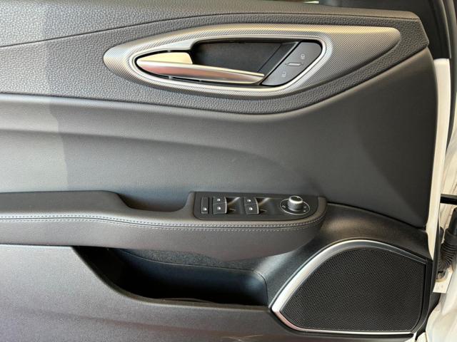 ALFA ROMEO Giulia usata, con Controllo elettronico della corsia