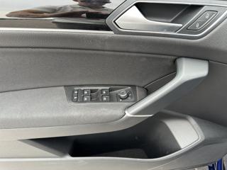 VOLKSWAGEN Touran usata, con Chiusura centralizzata
