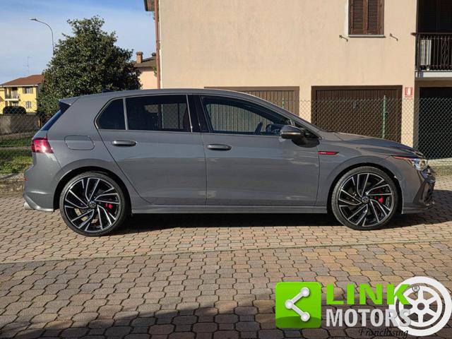 VOLKSWAGEN Golf usata, con Touch screen