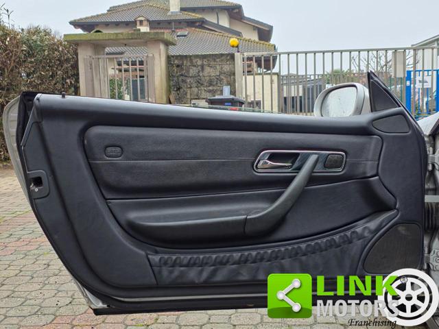MERCEDES-BENZ SLK 200 usata 21