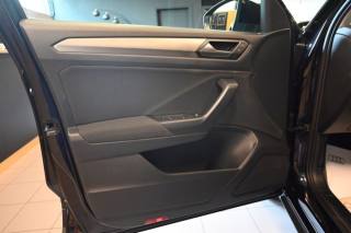 VOLKSWAGEN T-Roc usata 33