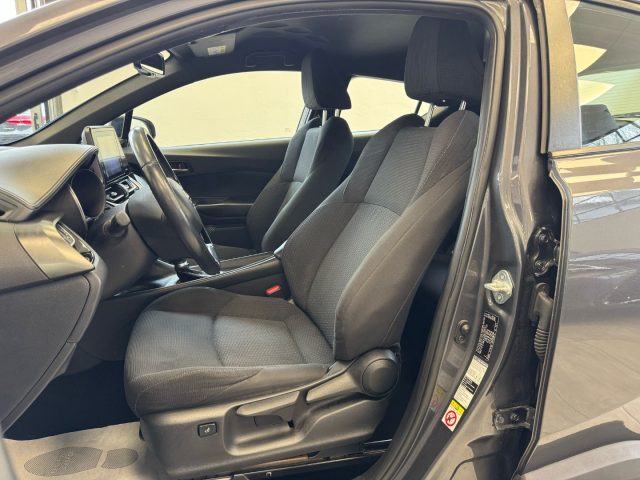 TOYOTA C-HR usata, con Controllo automatico clima