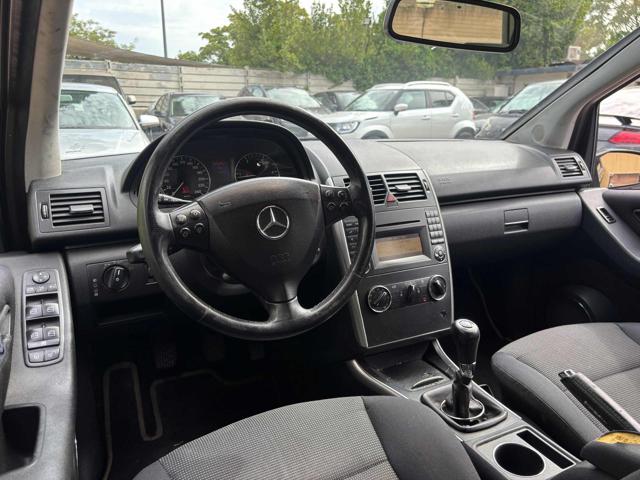 MERCEDES-BENZ A 180 usata, con Cerchi in lega