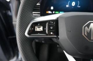 MG HS usata, con Touch screen