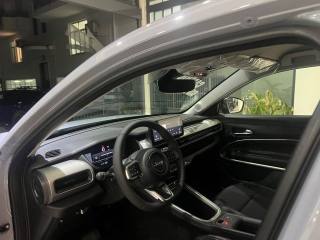 JEEP Avenger usata, con Sensori di parcheggio anteriori