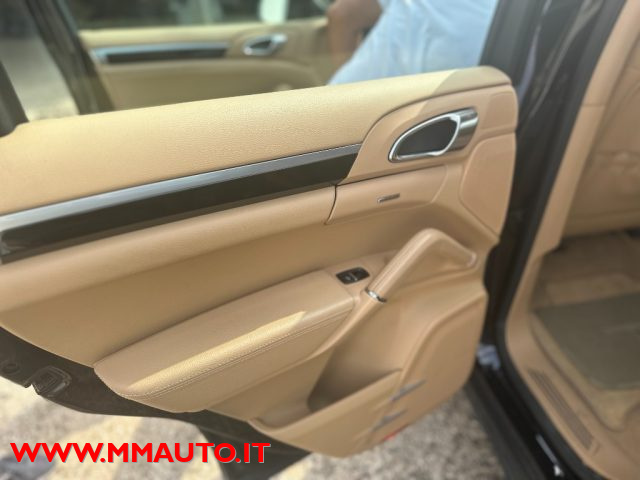 PORSCHE Cayenne usata, con Controllo automatico clima