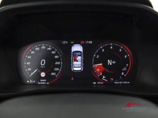 VOLVO XC40 usata 12