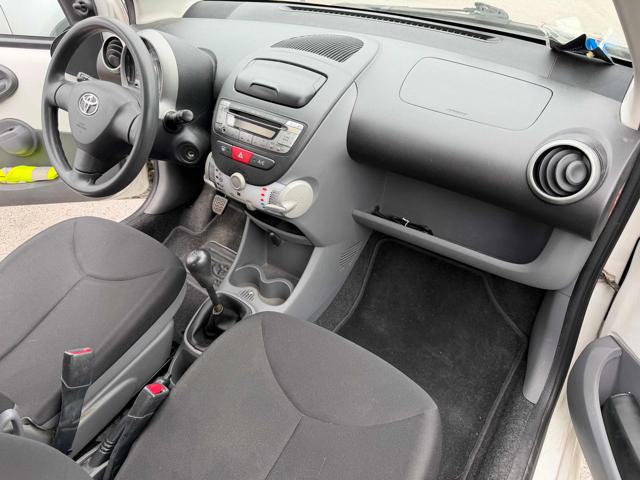 TOYOTA Aygo usata, con Chiusura centralizzata