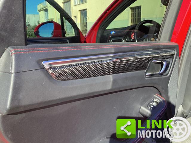 PORSCHE Macan usata, con Bracciolo