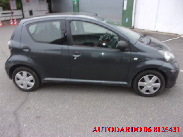 TOYOTA Aygo usata, con Airbag