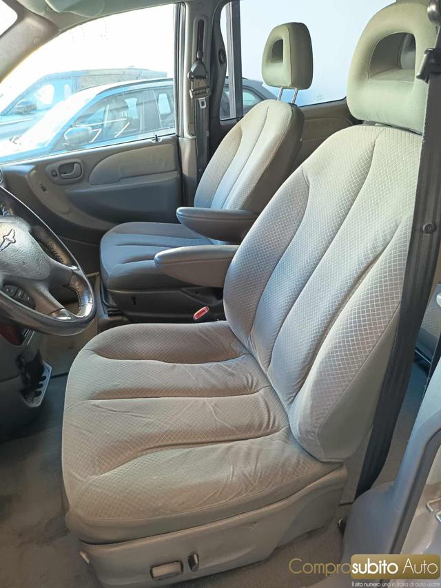 CHRYSLER Grand Voyager usata 27