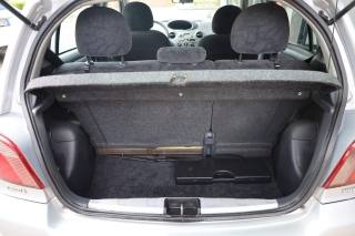 TOYOTA Yaris usata 44