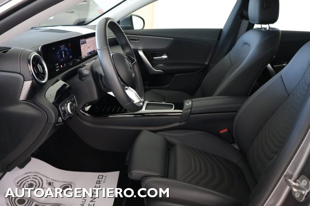 MERCEDES-BENZ CLA 180 usata, con Cerchi in lega