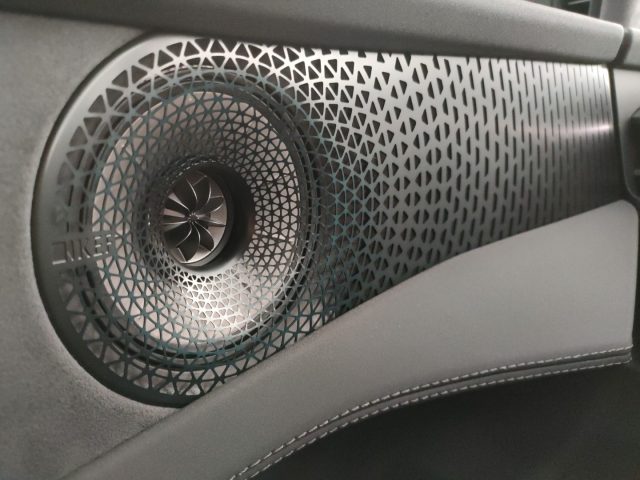 LOTUS Emeya usata, con Fendinebbia