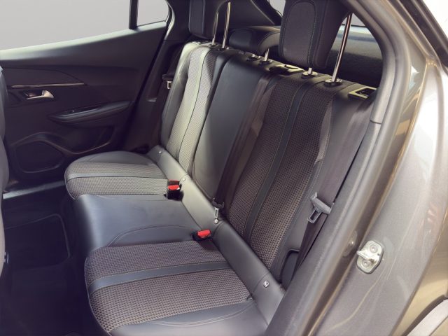 PEUGEOT 2008 usata, con Sensori di parcheggio anteriori