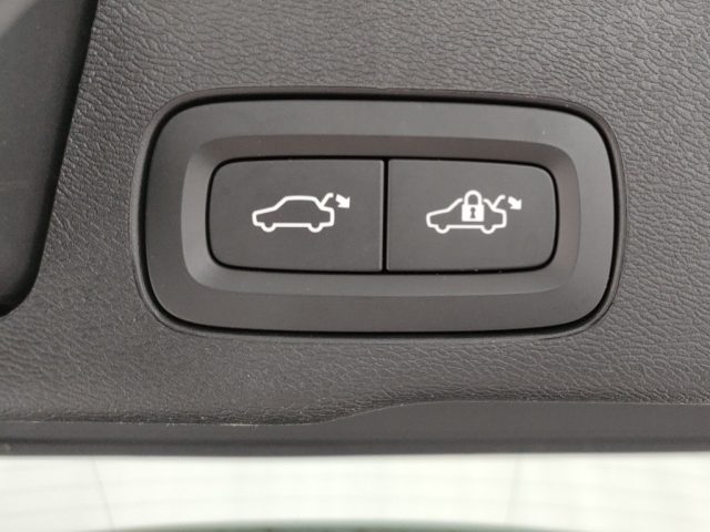 VOLVO XC60 usata, con Controllo trazione