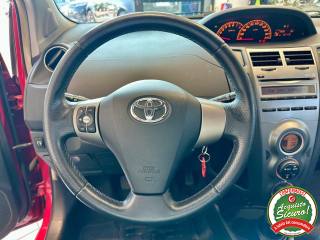TOYOTA Yaris usata, con Fendinebbia