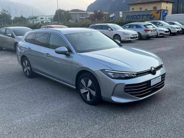 VOLKSWAGEN Passat usata, con Airbag