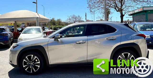 LEXUS UX Full Electric usata, con Fendinebbia