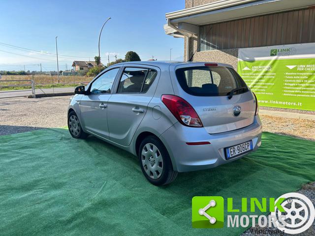HYUNDAI i20 usata 6