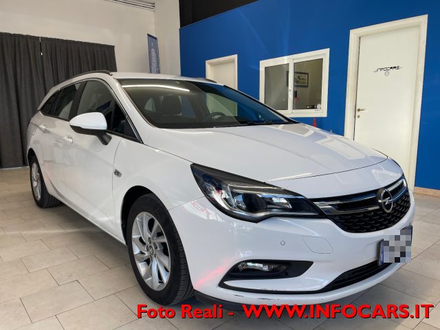 OPEL Astra usata, con Airbag