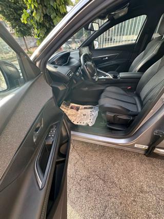 PEUGEOT 3008 usata, con Volante multifunzione