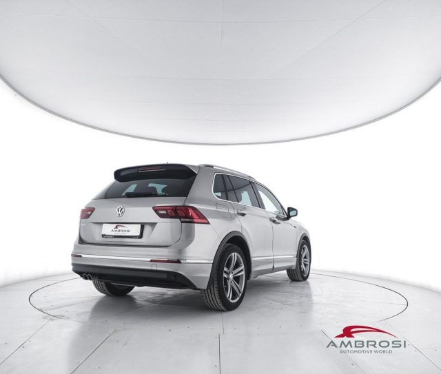 VOLKSWAGEN Tiguan usata 2