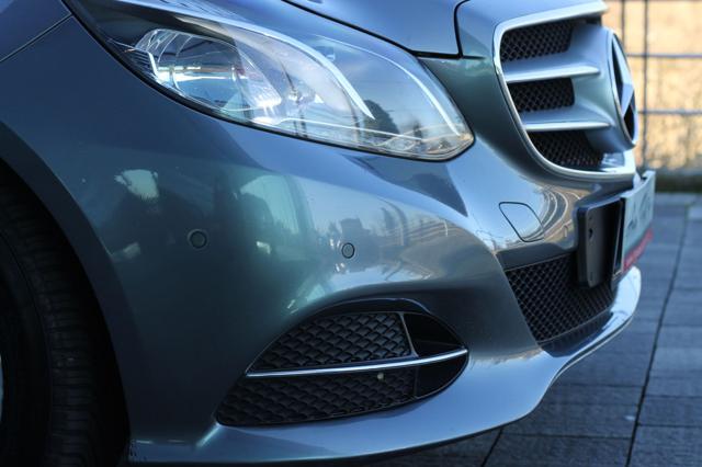 MERCEDES-BENZ E 200 usata, con Park Distance Control