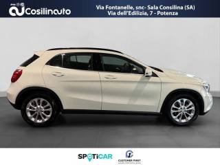 MERCEDES-BENZ GLA 180 usata, con Cerchi in lega