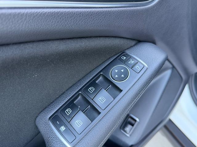 MERCEDES-BENZ GLA 180 usata, con Luci diurne