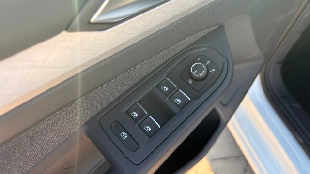 VOLKSWAGEN Golf usata, con Climatizzatore