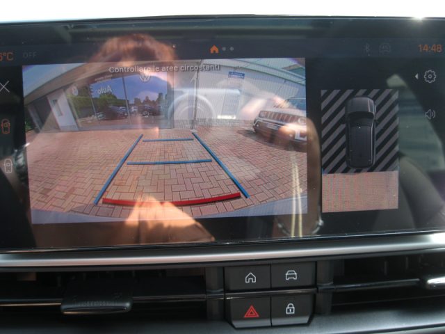 JEEP Avenger usata, con USB