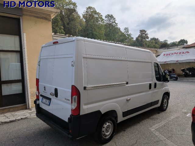 PEUGEOT Boxer usata, con Autoradio