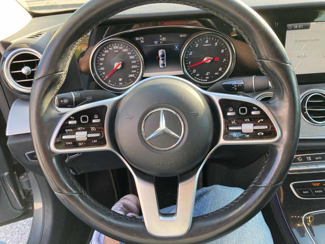 MERCEDES-BENZ E 200 usata, con Fendinebbia