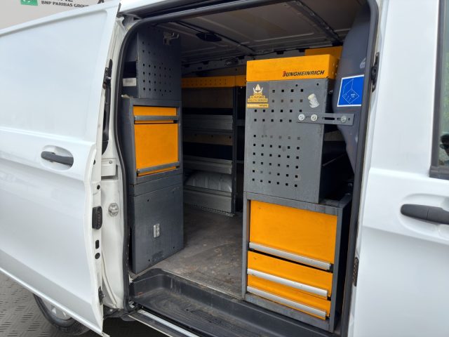 MERCEDES-BENZ Vito usata 7