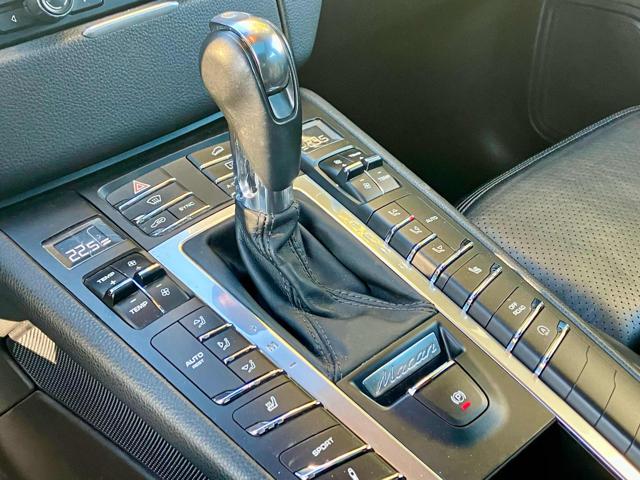 PORSCHE Macan usata, con Fendinebbia