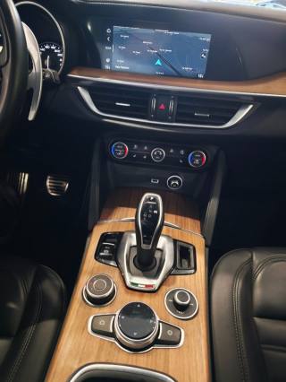 ALFA ROMEO Stelvio usata, con Controllo automatico clima