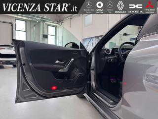 MERCEDES-BENZ CLA 200 usata, con Touch screen