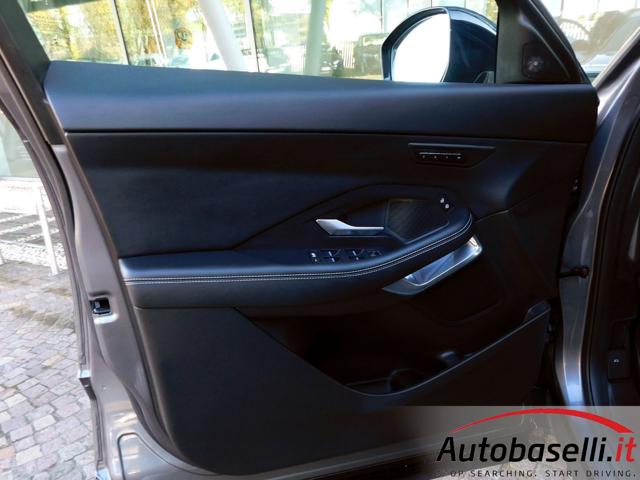 JAGUAR E-Pace usata, con Sensori di parcheggio anteriori